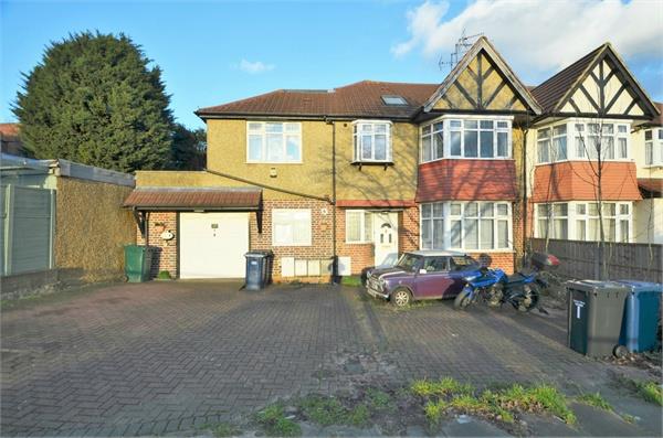 Glendor Gardens, Mill Hill, NW7